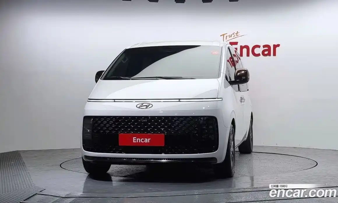 Hyundai Staria 2023 3.5 Автомат в Москве № 130755, фото 18