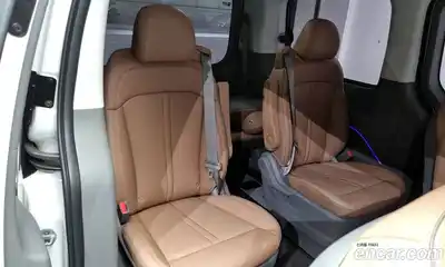 Hyundai Staria 2023 3.5 Автомат в Москве № 130755, миниатюра 2