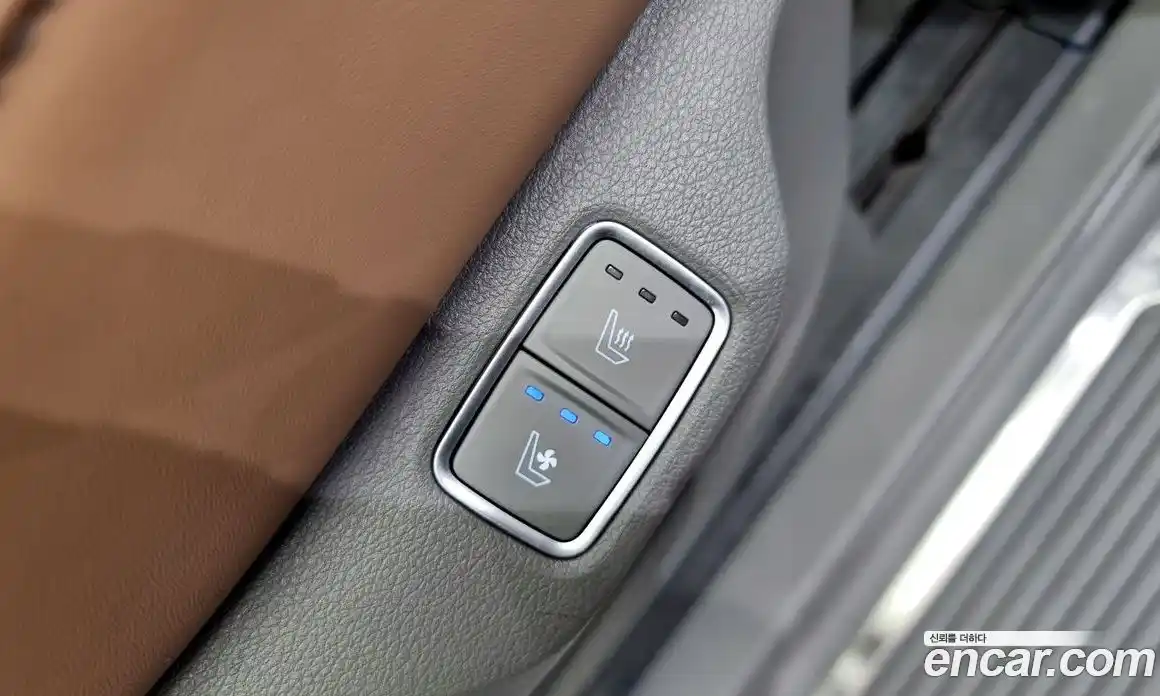 Hyundai Staria 2023 3.5 Автомат в Москве № 130755, фото 6