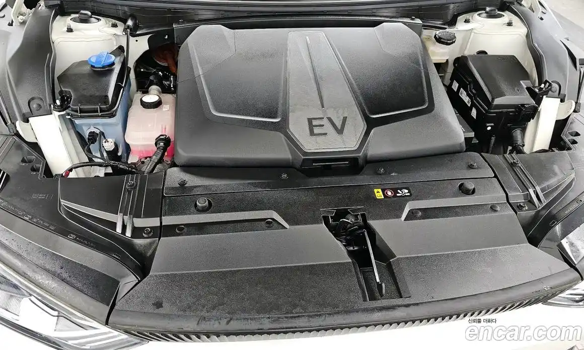 Kia EV6 2023 0.1 Автомат в Москве № 131129, фото 12