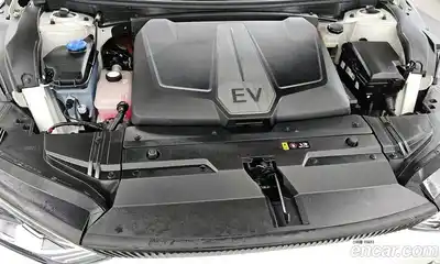 Kia EV6 2023 0.1 Автомат в Москве № 131129, миниатюра 12