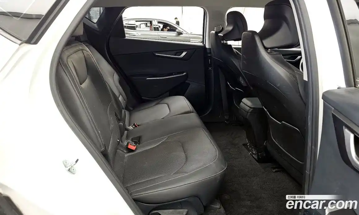 Kia EV6 2023 0.1 Автомат в Москве № 131129, фото 9