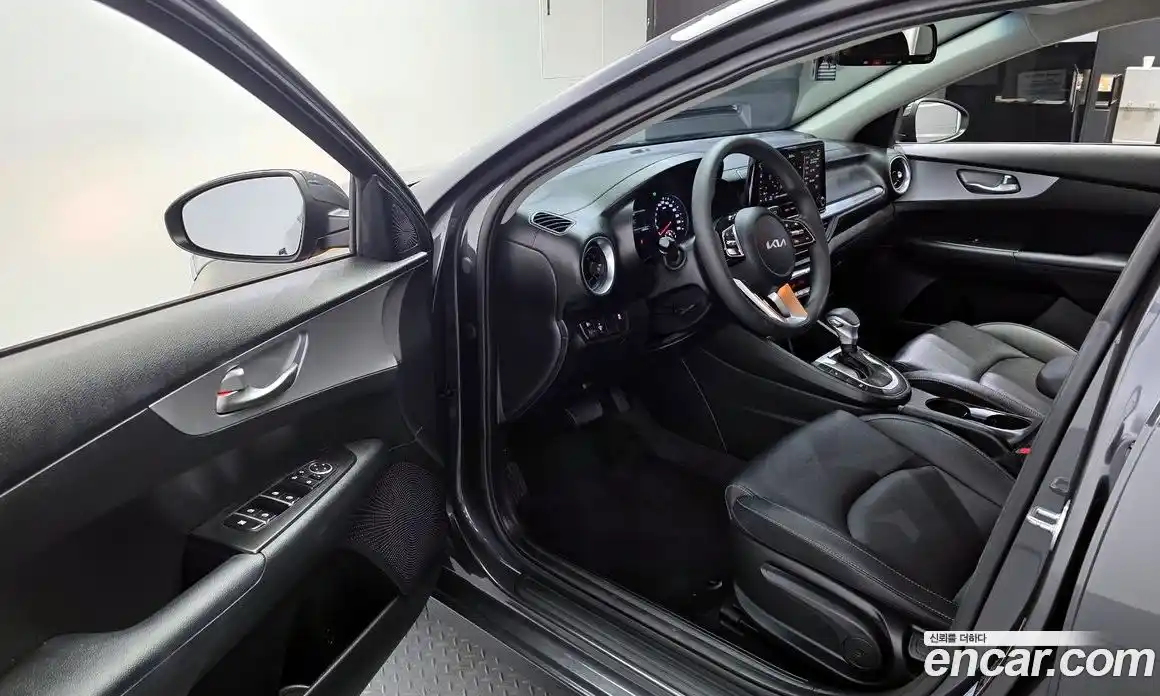 Kia K3 2022 1.6 Автомат в Москве № 131580, фото 10