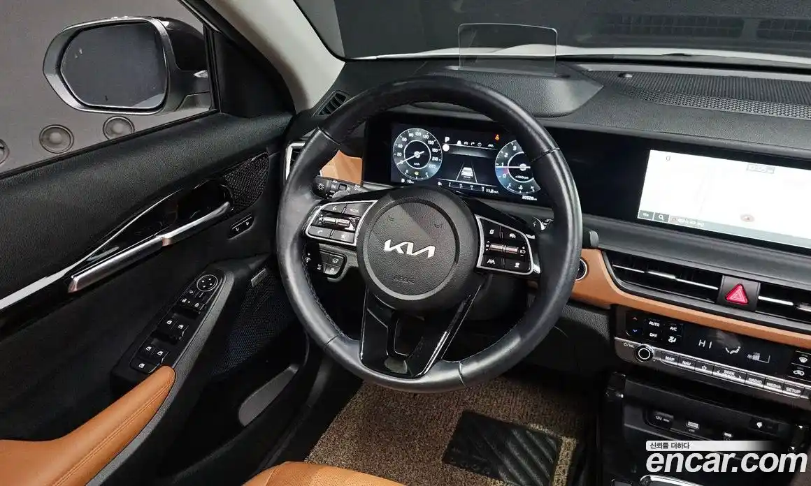 Kia Seltos 2023 1.6 Автомат в Москве № 132526, фото 13