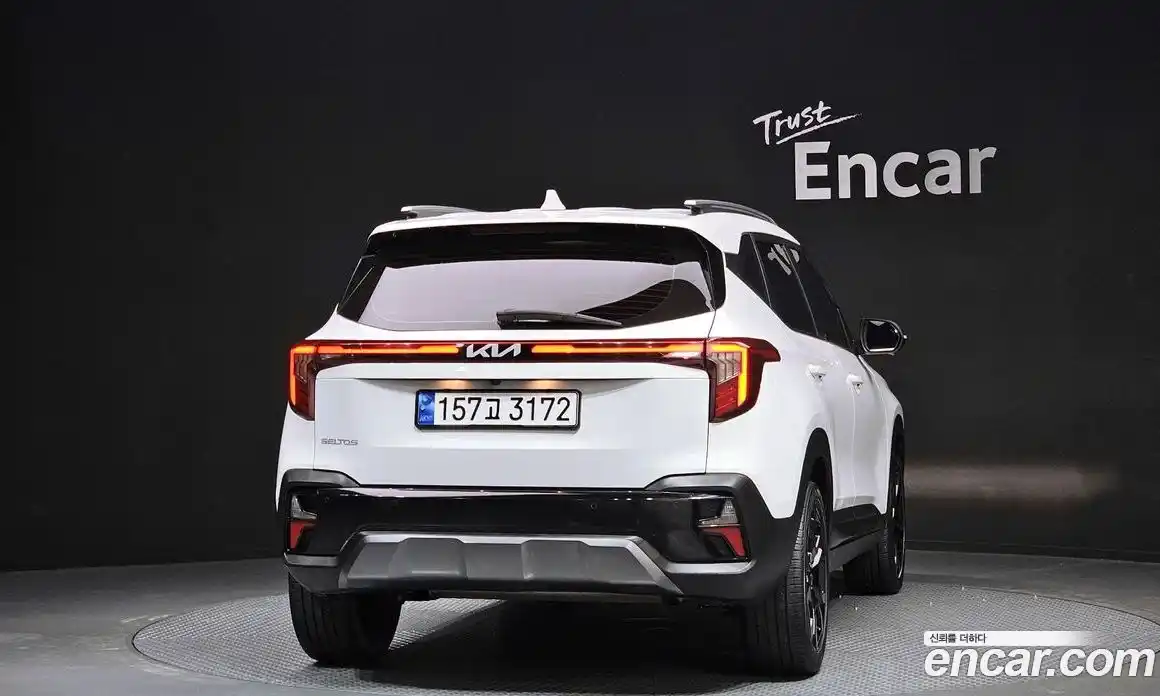 Kia Seltos 2023 1.6 Автомат в Москве № 132526, фото 4