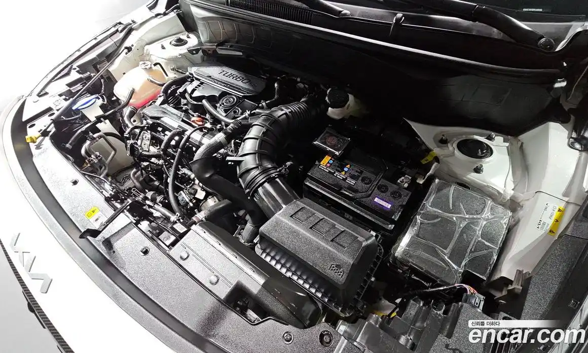 Kia Seltos 2023 1.6 Автомат в Москве № 132526, фото 6