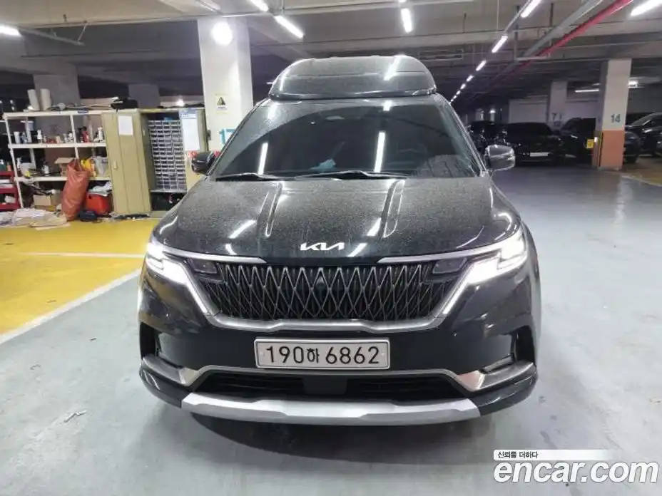 Kia Canival 2023 3.5 Автомат в Москве № 134085, фото 11