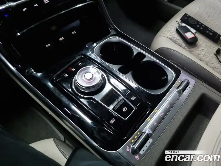 Kia Canival 2023 3.5 Автомат в Москве № 134085, фото 16