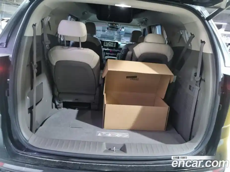 Kia Canival 2023 3.5 Автомат в Москве № 134085, фото 18