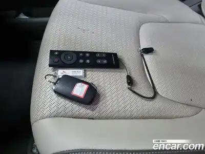 Kia Canival 2023 3.5 Автомат в Москве № 134085, миниатюра 8