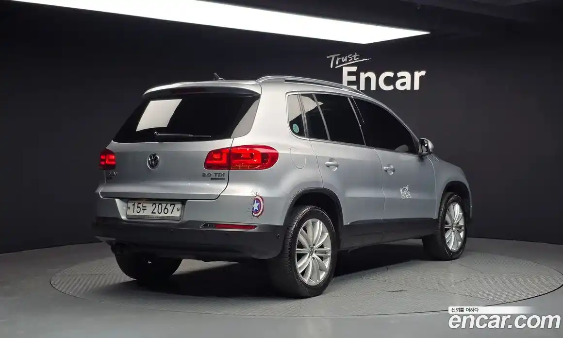 Volkswagen Tiguan 2013 2.0 Автомат в Москве № 134732, фото 16