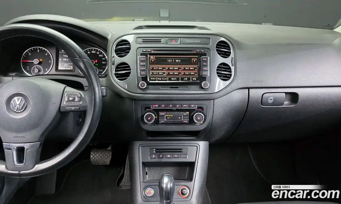 Volkswagen Tiguan 2013 2.0 Автомат в Москве № 134732, фото 19