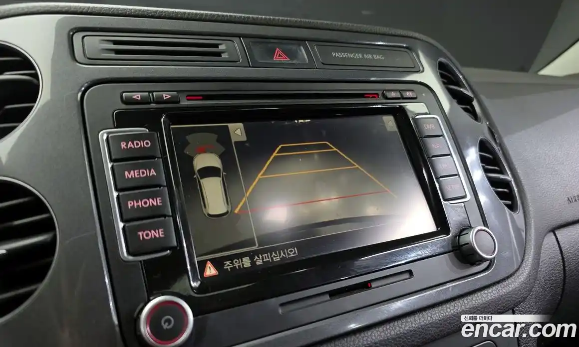 Volkswagen Tiguan 2013 2.0 Автомат в Москве № 134732, фото 4