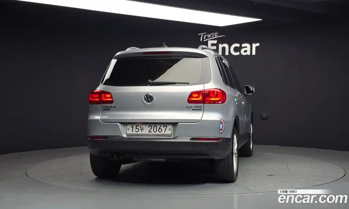 Volkswagen Tiguan 2013 2.0 Автомат в Москве № 134732, фото 5
