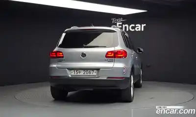 Volkswagen Tiguan 2013 2.0 Автомат в Москве № 134732, миниатюра 5