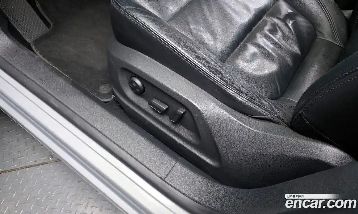 Volkswagen Tiguan 2013 2.0 Автомат в Москве № 134732, фото 7