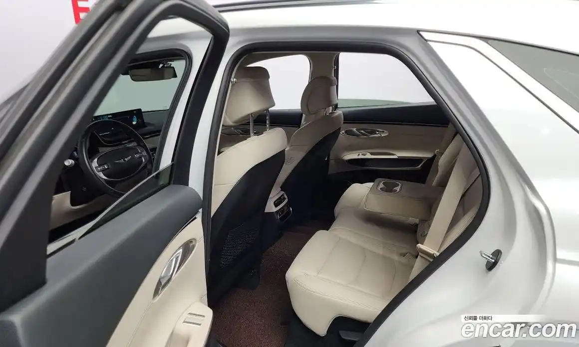 Genesis GV70 2023 2.2 Автомат в Москве № 13532, фото 12