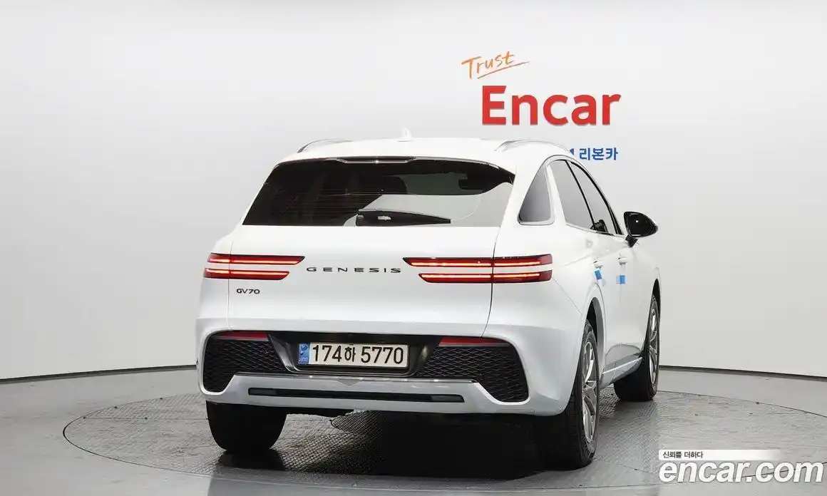 Genesis GV70 2023 2.2 Автомат в Москве № 13532, фото 4