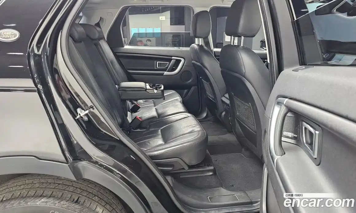 Land Rover Discovery Sport 2017 2.0 Автомат в Москве № 153781, фото 14