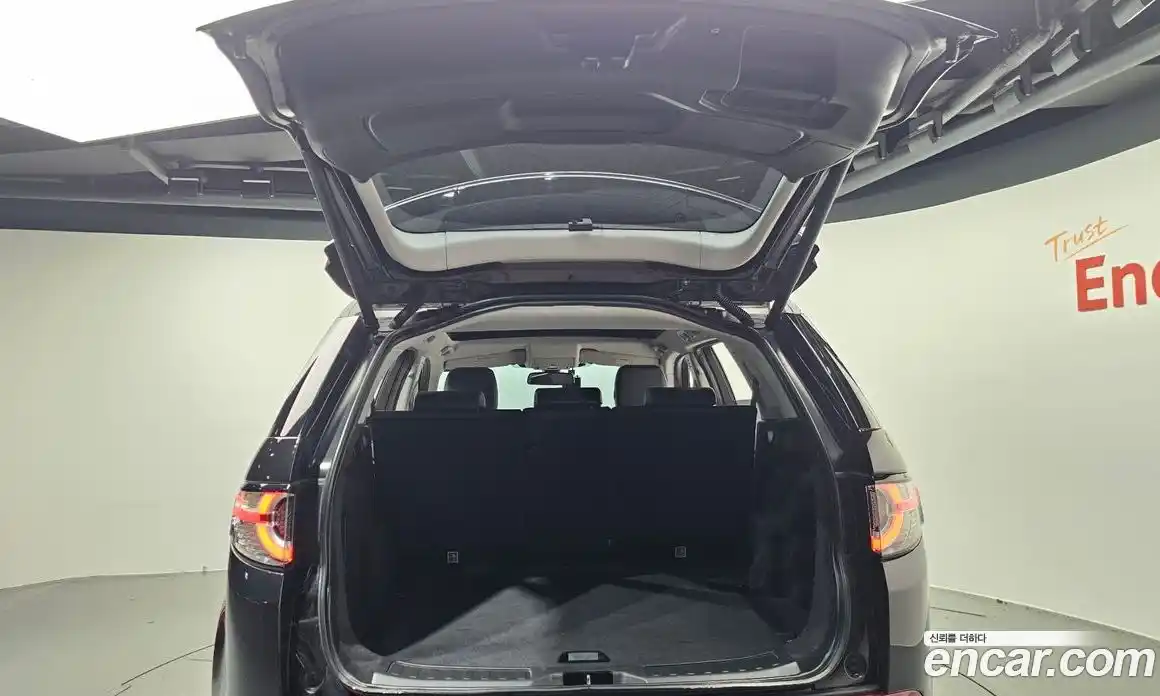 Land Rover Discovery Sport 2017 2.0 Автомат в Москве № 153781, фото 4