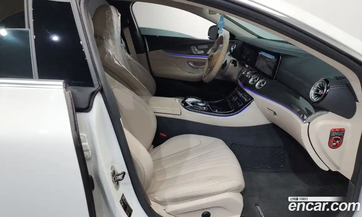 Mercedes-Benz CLS-Class 2020 1.9 Автомат в Москве № 160403, фото 13