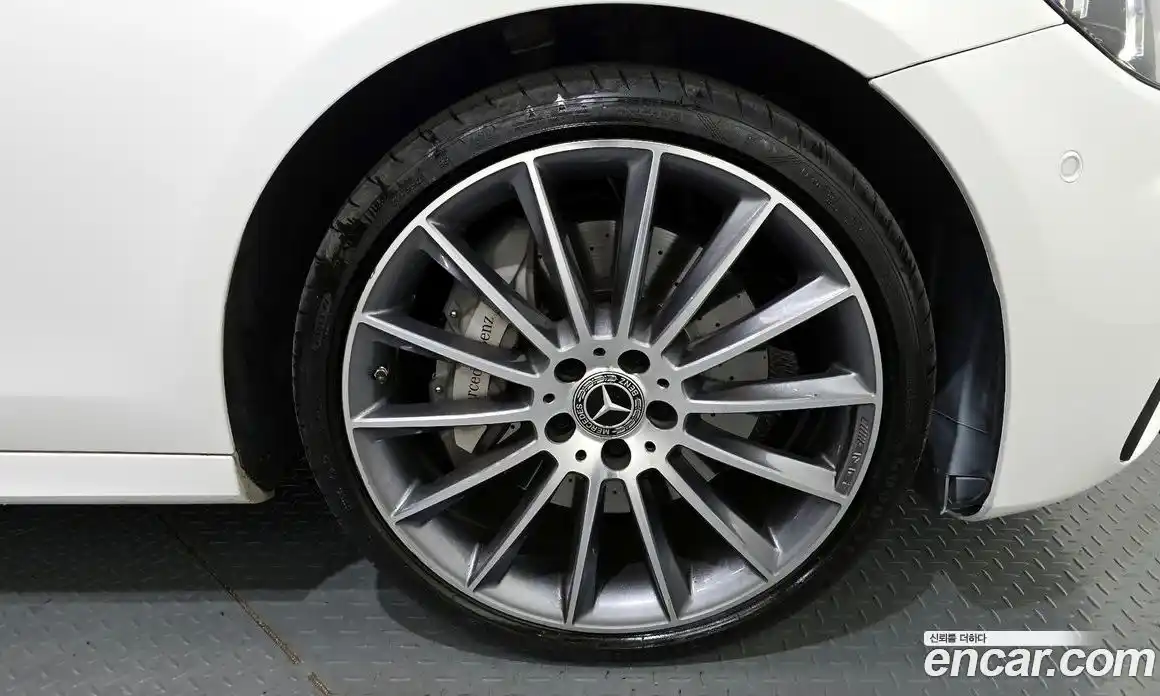 Mercedes-Benz E-Class 2021 2.0 Автомат в Москве № 160445, фото 12