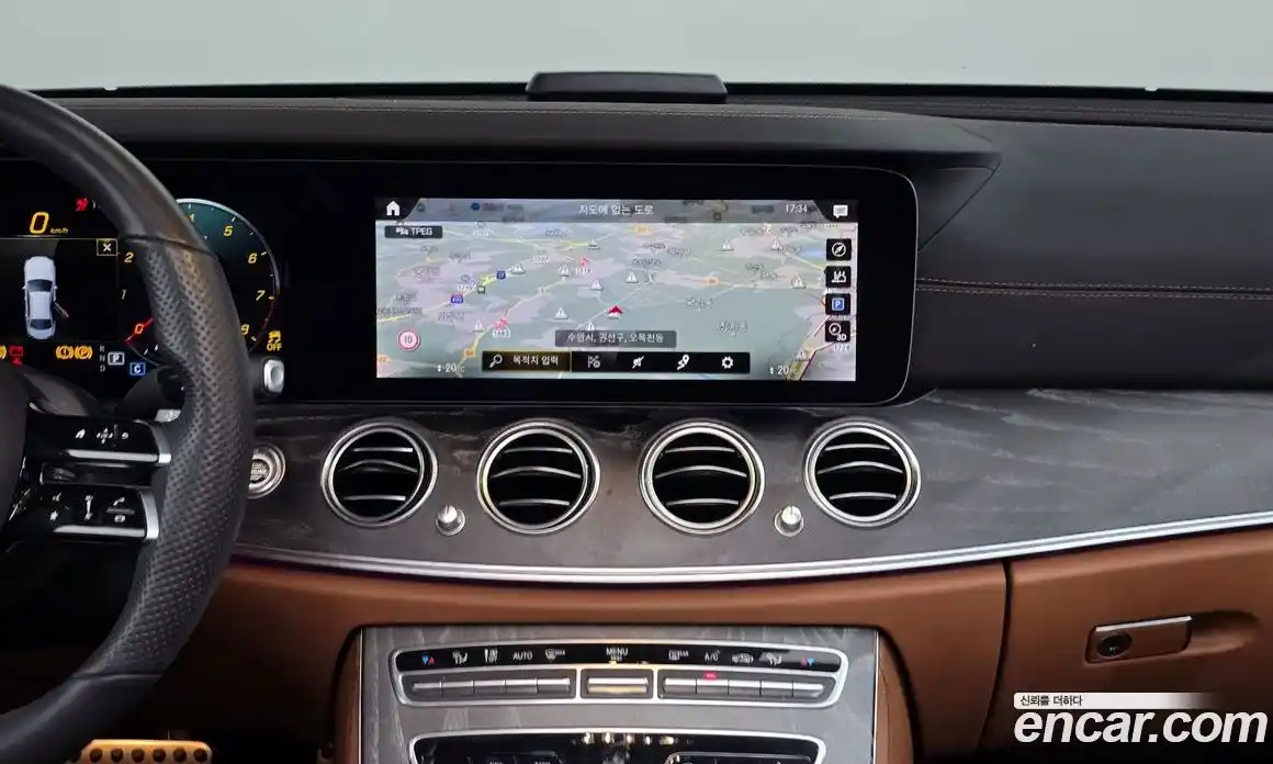 Mercedes-Benz E-Class 2021 2.0 Автомат в Москве № 160445, фото 13