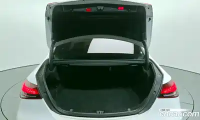 Mercedes-Benz E-Class 2021 2.0 Автомат в Москве № 160445, миниатюра 9