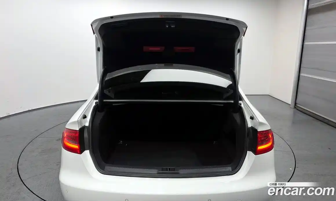 Audi A4 2014 2.0 Автомат в Москве № 160562, фото 13