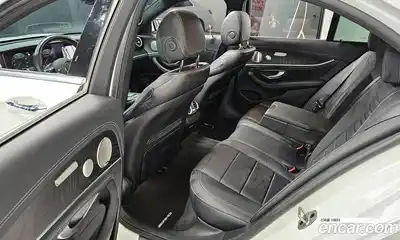 Mercedes-Benz E-Class 2022 1.9 Автомат в Москве № 161528, миниатюра 8