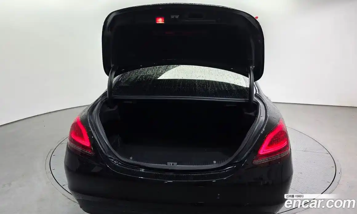 Mercedes-Benz C-Class 2019 2.0 Автомат в Москве № 161547, фото 4