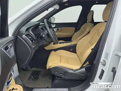 Volvo XC90 2024 2.0 Автомат в Москве № 164795, миниатюра 10