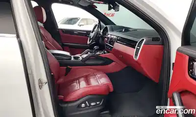 Porsche Cayenne 2021 3.0 Автомат в Москве № 165622, миниатюра 2