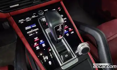 Porsche Cayenne 2021 3.0 Автомат в Москве № 165622, миниатюра 7