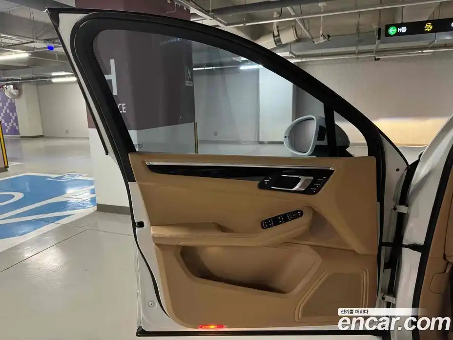 Porsche Macan 2017 3.0 Автомат в Москве № 165673, фото 19