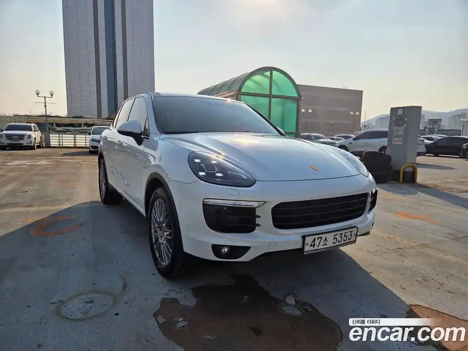 Porsche Cayenne 2015 4.1 Автомат в Москве № 165915, фото 2