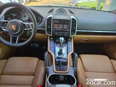 Porsche Cayenne 2015 4.1 Автомат в Москве № 165915, миниатюра 7
