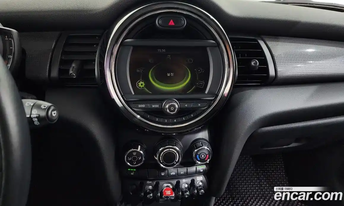 Mini Cooper 2018 1.5 Автомат в Москве № 167210, фото 15