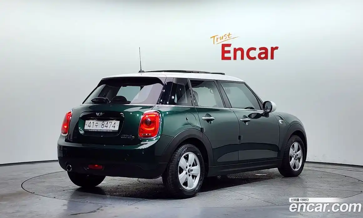 Mini Cooper 2018 1.5 Автомат в Москве № 167210, фото 8