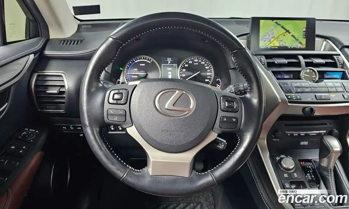 Lexus NX 2017 2.5 Автомат в Москве № 168264, фото 13