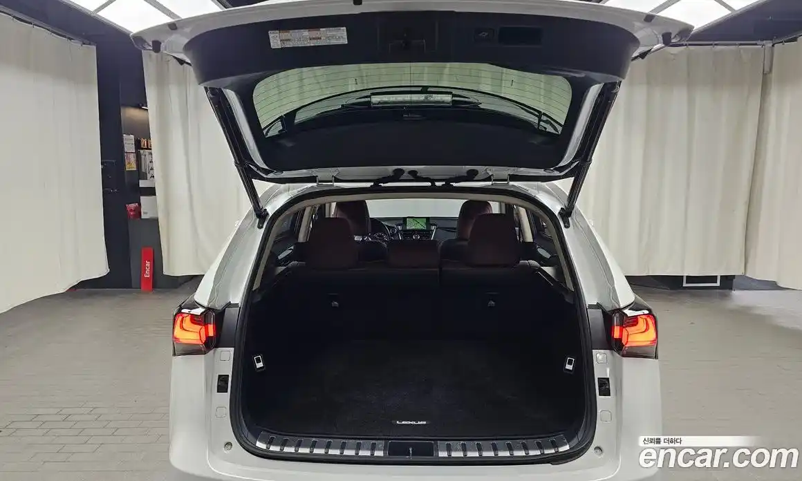 Lexus NX 2017 2.5 Автомат в Москве № 168264, фото 20