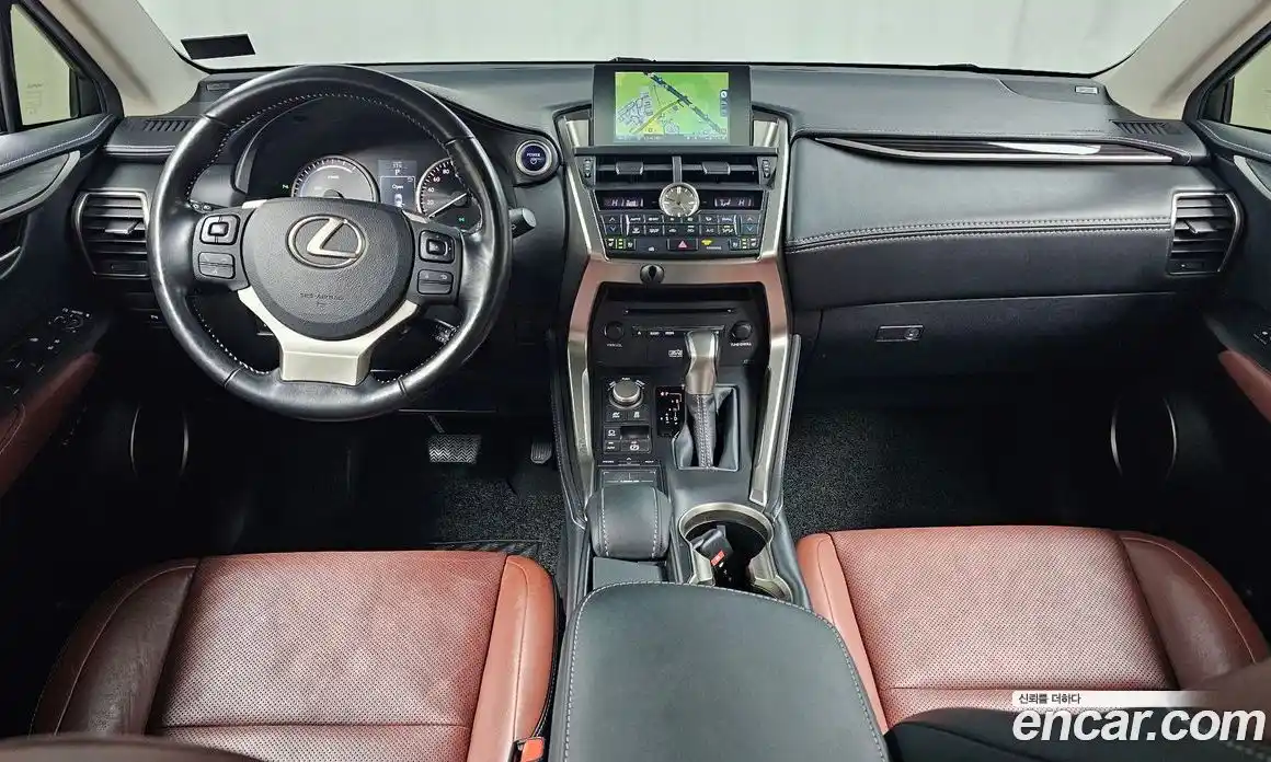 Lexus NX 2017 2.5 Автомат в Москве № 168264, фото 7