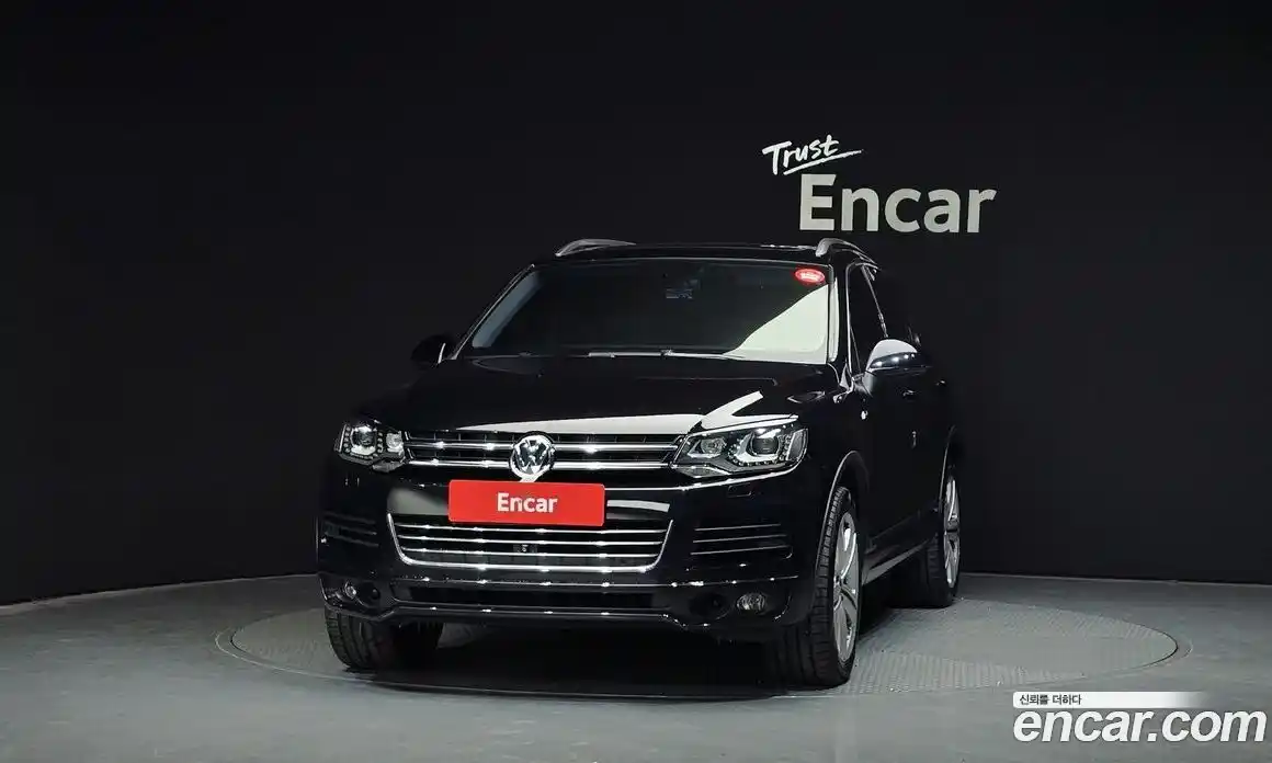 Volkswagen Touareg 2014 4.1 Автомат в Москве № 169012, фото 18