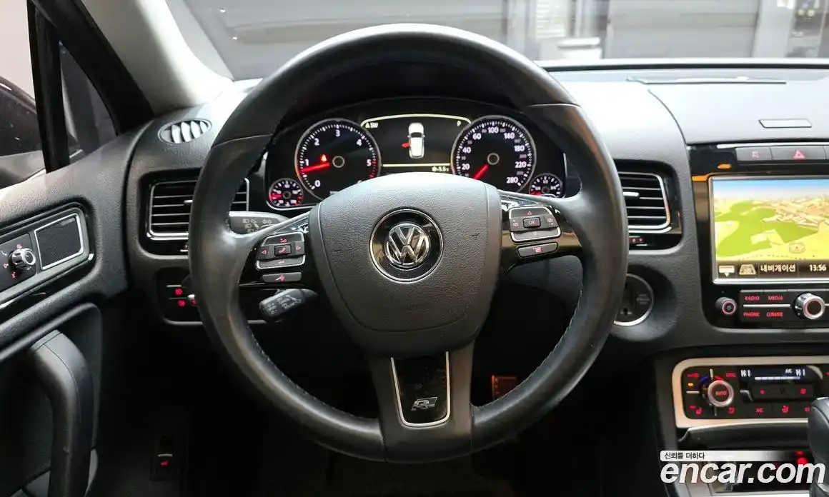 Volkswagen Touareg 2014 4.1 Автомат в Москве № 169012, фото 10