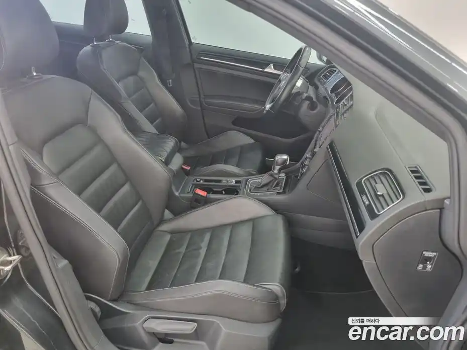 Volkswagen Golf 2015 2.0 Автомат в Москве № 169102, фото 18