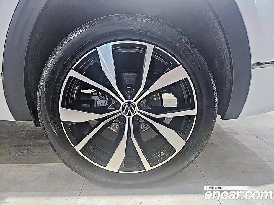 Volkswagen Atlas 2025 2.0 Автомат в Москве № 169126, фото 5