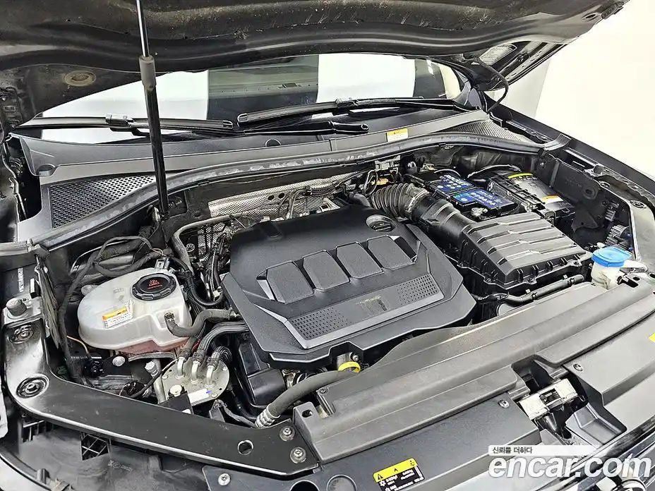 Volkswagen Tiguan 2021 2.0 Автомат в Москве № 169320, фото 6