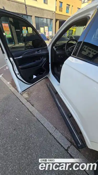 Jeep Cherokee 2023 3.6 Автомат в Москве № 169955, фото 15