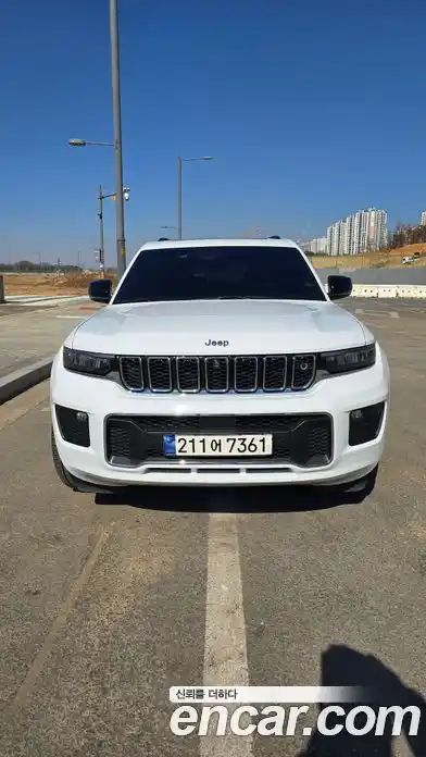 Jeep Cherokee 2023 3.6 Автомат в Москве № 169955, фото 3