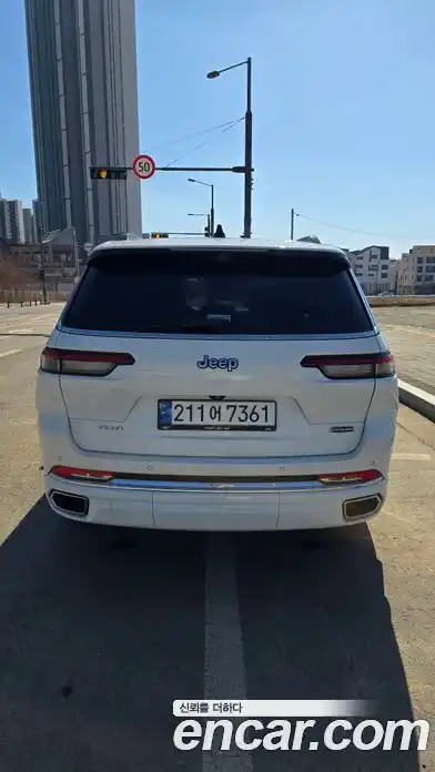 Jeep Cherokee 2023 3.6 Автомат в Москве № 169955, миниатюра 4